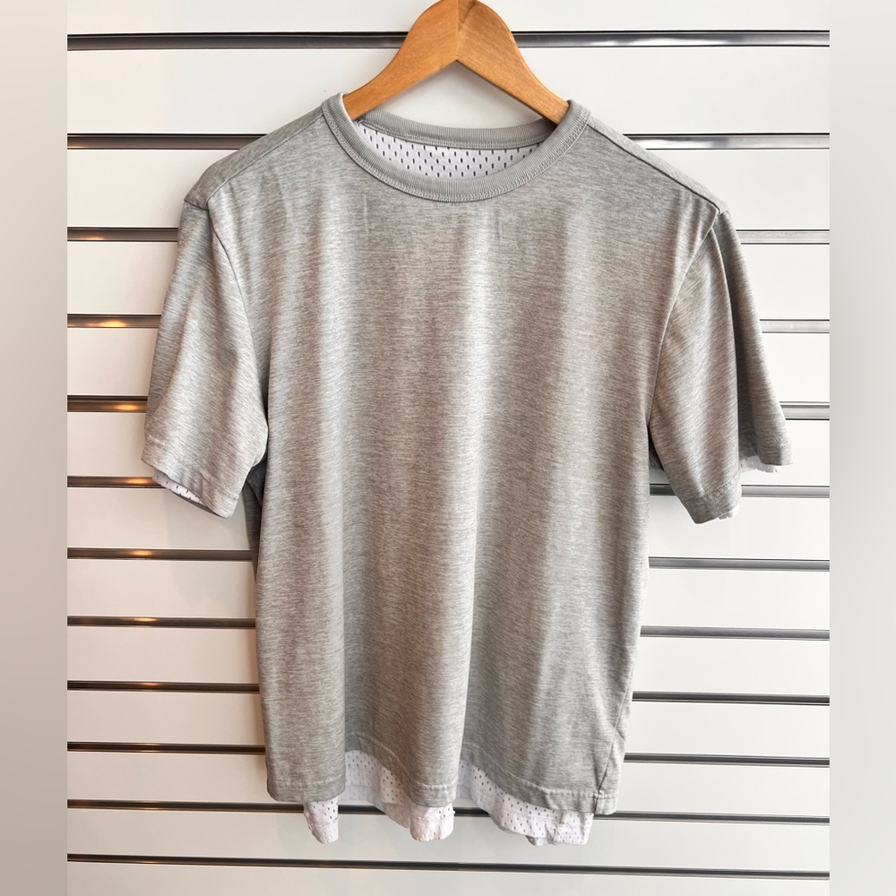 Champion Men’s Light Gray Short Sleeve Tee  - Large